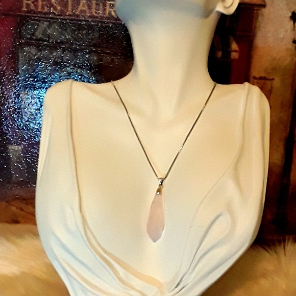 B34 NEW Rose Quartz Gem Large pendant - Picture 2 of 5